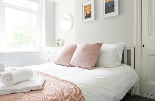 Grangetown Casa | Large home in Cardiff's city center - 14 Beds