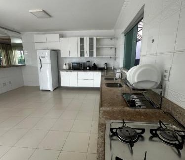 Parque Verde Casa | Large Home in Gated Community for COP30, 5 Suites, 480 m2, Green Ville I