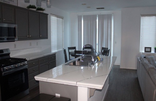 Linda Casa | Large home in Marysville 7 min to hard Rock casino and 30 min to Sacra-Airport