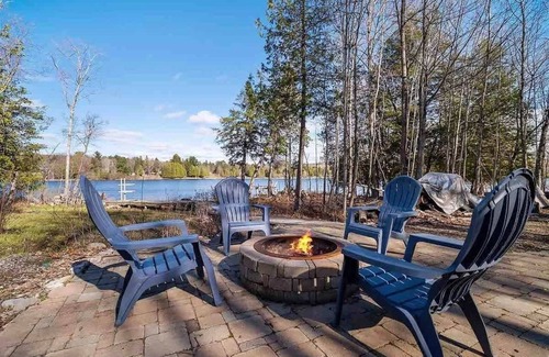 Central Lake Casa | Large home on the Lake, Hot tub, Families, Groups