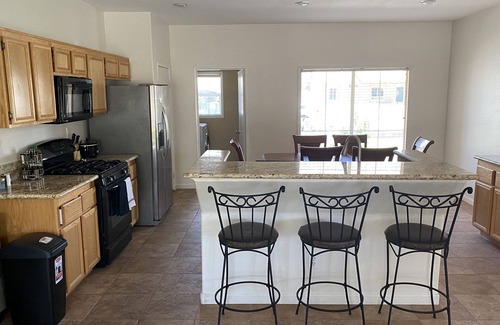 Banning Casa | Large Home w/ Spacious Backyard and Pool