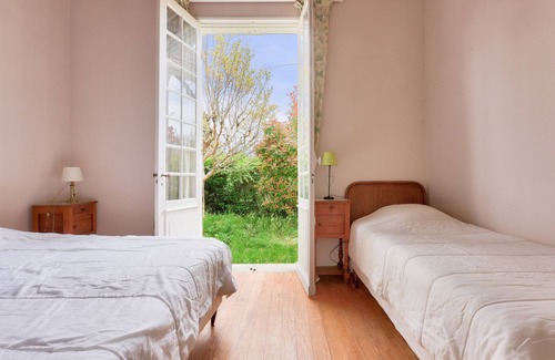 Taussat Casa | Large house for 11 with garden - 70m from the beach