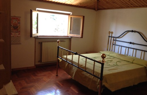 Fano Casa | Gran casa en las colinas con vista al mar.