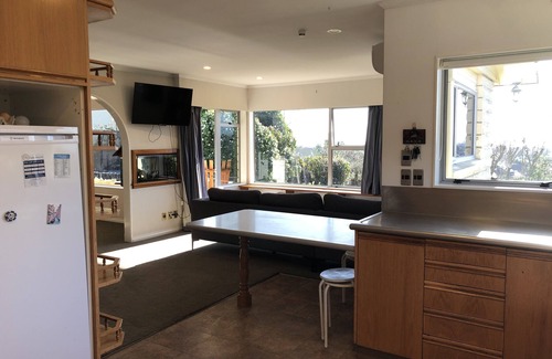 Richmond Casa | Large House with a View