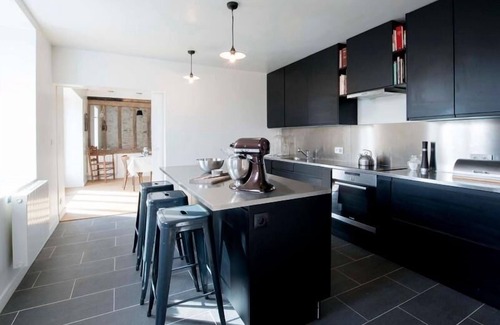 Badecon-le-Pin Cabaña | Gran Casa con terraza cerca del río en Berry