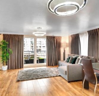Greenwich West Apartamento | Large Modern 2Bedroom 2Bathroom Apartment London Cutty Sark Greenwich Close to Canary Wharf, 02 - Perfect for long stay