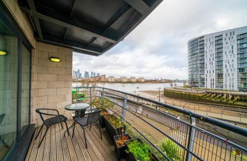 Greenwich West Apartamento | Large Modern 2Bedroom 2Bathroom Apartment London Cutty Sark Greenwich Close to Canary Wharf, 02 - Perfect for long stay