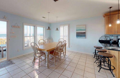 Kure Beach Casa | ¡20% de descuento en reservas de otoño! Casa frente al mar, amplias terrazas con vista al mar, acceso privado a la playa, 5 habitaciones