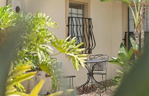 Palm Coast Casa | Large Palm Coast Pool Paradise - Family Gatherings