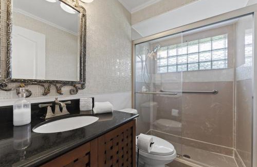 Palm Coast Casa | Large Palm Coast Pool Paradise - Family Gatherings