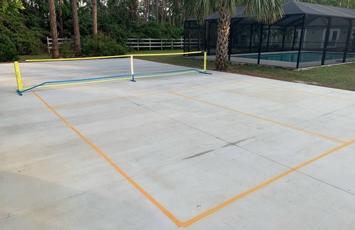 Bonita Springs Casa | Large Pool, Pickleball court, Near Beaches, Private Lot