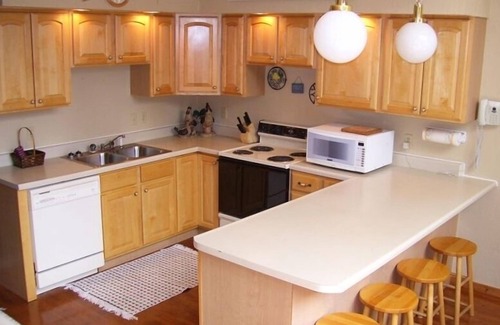 Lead Casa | Large private lot. Beautiful cabin with a stream and trout pond!