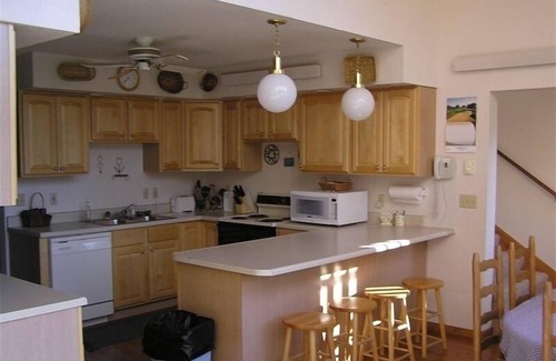 Lead Casa | Large private lot. Beautiful cabin with a stream and trout pond!
