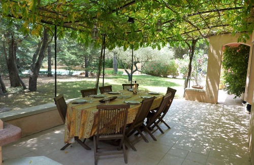 Lauris Villa | Gran villa provenzal con piscina, en el Parc du Luberon, Provenza