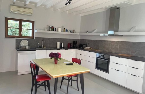Ecretteville-sur-Mer Casa | Large, quiet house 1.5 km from a quiet beach.