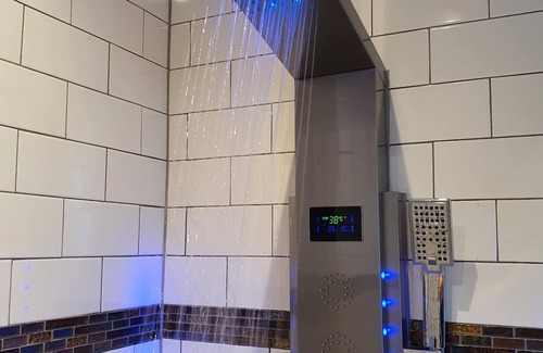 Wainhouse Corner Casa | Large & Spacious with Games Room, bungalow nr Bude