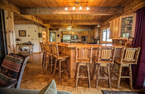 Ellsworth Cabina | White Mountains Log Home Vistas increíbles, para familias, Tenney Mountain Ski