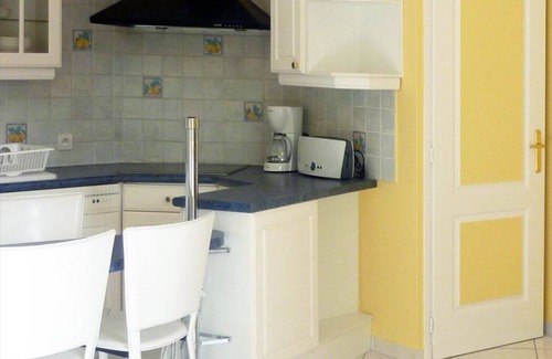 La Riche Apartamento | Estudio-Superior-Baño privado con ducha
