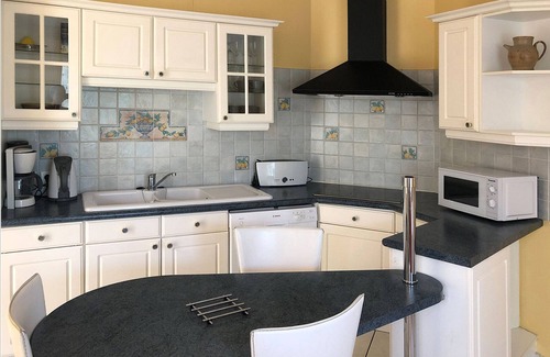 La Riche Apartamento | Estudio-Superior-Baño privado con ducha