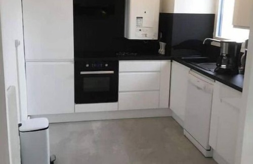 Treboul Apartamento | Large studio in marina residence. Furnished tourism ***