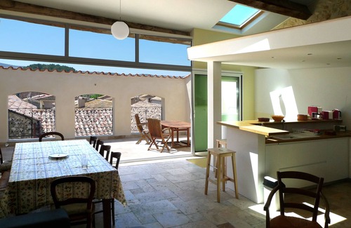 Roquefort-des-Corbieres Casa | Gran casa de pueblo con terraza tropézienne para 8 personas.