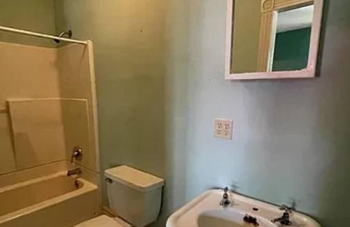 Perry Casa | Large Very Roomy Home with 2 Car Plus attached Garage