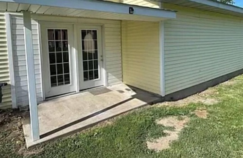 Perry Casa | Large Very Roomy Home with 2 Car Plus attached Garage