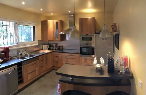 Guerrevieille Villa | Gran villa con hermosa vista del Golfo de St Tropez con piscina. Ste Maxime-Beauvallon