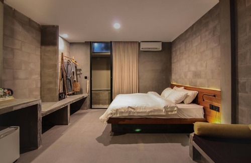 Sen Sok Hotel | Larimar Hotel and Resort