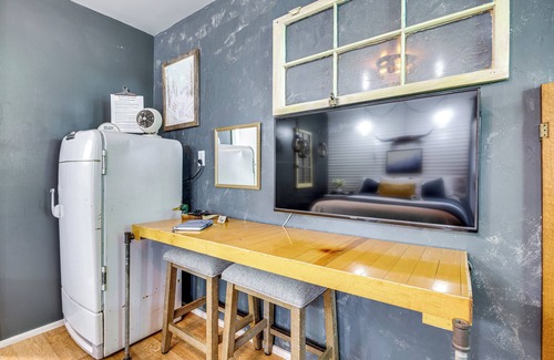 Fort Lyon Apartamento | Las Animas Studio w/ Lush Backyard Paradise!