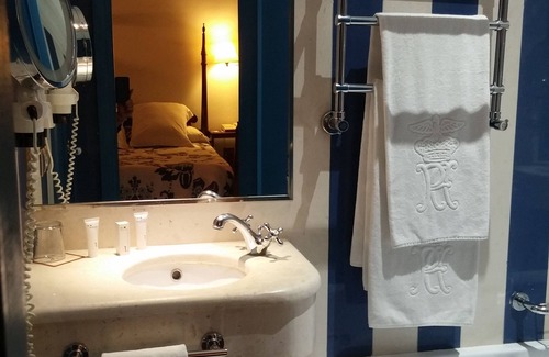 San Bartolome Hotel | Las Casas de la Juderia