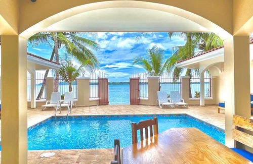 Big Creek Casa | Las Casitas of Villa Paraiso/Beachfront & Pool