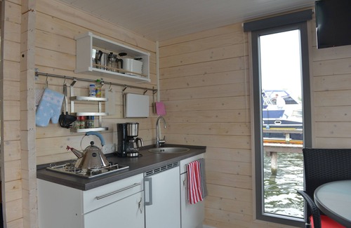 Toplitz Alquiler De Eote | Late summer on the Havel houseboat "NautikHus"