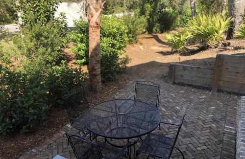 Jekyll Island Casa | LATITUDE ADJUSTMENT OCEAN OAKS home