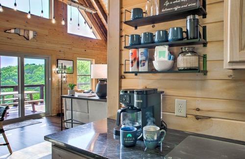 Marion Casa | Laughing Logs: Mountain Cabin with Hot Tub, Games, & Stunning Views