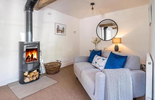 Blyford Casa | Laurel Cottage - Aldeburgh Coastal Cottages