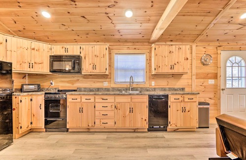 Laurelville Cabaña | Laurelville Cabin < 11 Mi to Old Man's Cave!