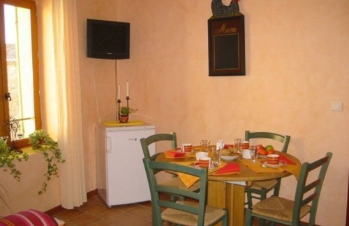 Montaren-et-Saint-Mediers Apartamento | LAVENDER BASTIDE DE LA TREILLE