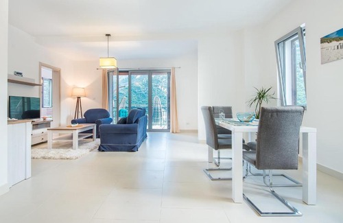 Donji Morinj Apartamento | Lavender Bay Apartment