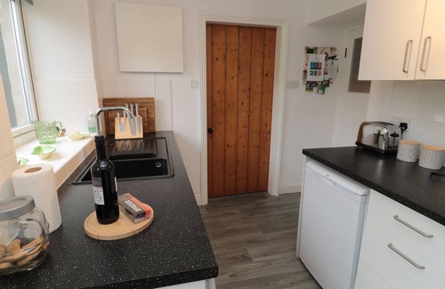 Glanton Cabaña | LAVENDER COTTAGE, pet friendly, country holiday cottage in Glanton