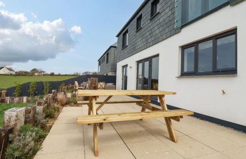 Crantock Casa | Lavender House