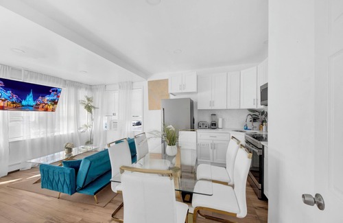 Bryn Mawr Casa | Lavish Escape in the Heart of NYC
