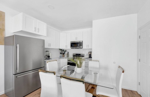 Bryn Mawr Casa | Lavish Escape in the Heart of NYC