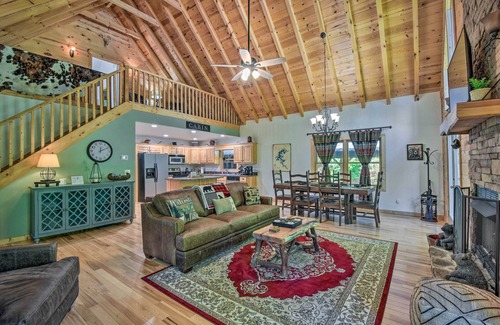 Hiawassee Cabina | Lavish Hiawassee Cabin - Great for Families!