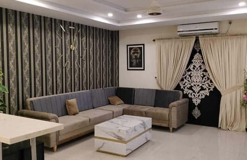 Rawalpindi Apartamento | Lavish Living Apartments & Suites
