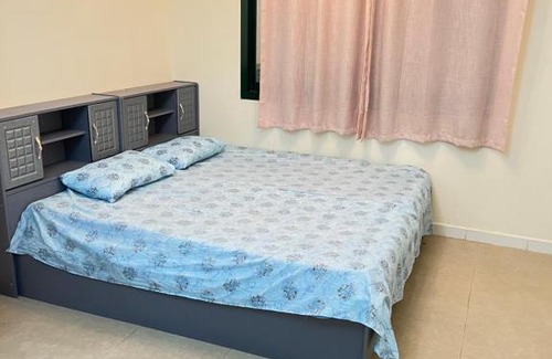 Al Mankhool Apartamento | Lavish Sharing Family Room !! Furnished !!Free Bill