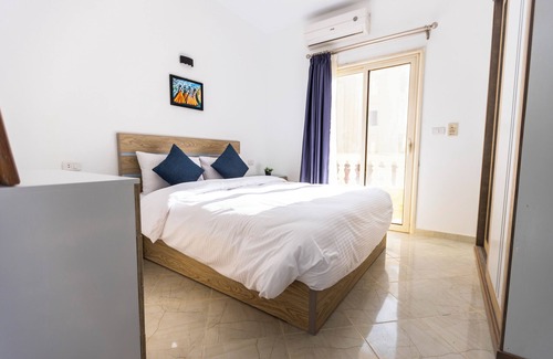 Village Road Hotel | Lazur Pool Apartments - El Kawsar, Hurghada - Egypt