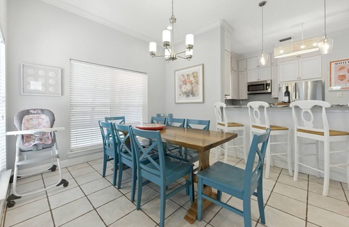 Crystal Shores Casa | A Spacious and Pet-Friendly Crystal Beach Retreat with private pool