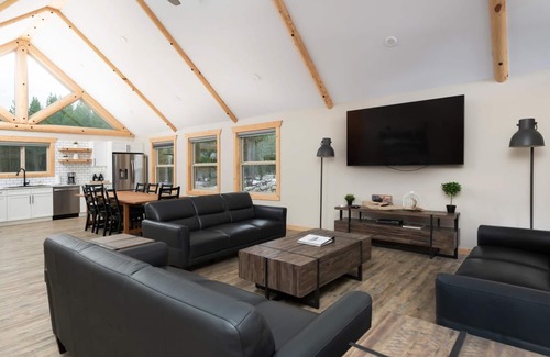 Valemount Casa | Lazy Moose - Cuatro Habitaciones Casa, Capacidad 10