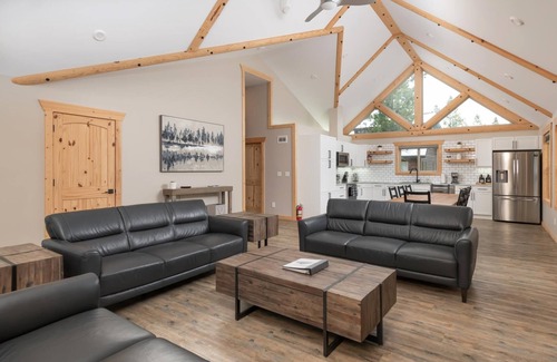 Valemount Casa | Lazy Moose - Cuatro Habitaciones Casa, Capacidad 10